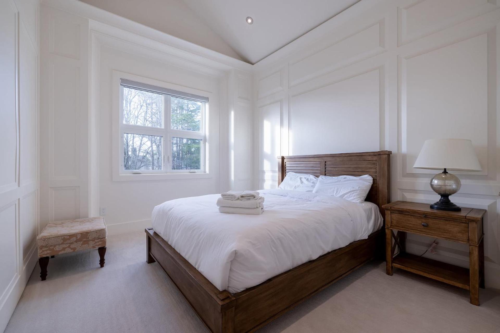 Luxurious Private Rooms In 列治文 外观 照片